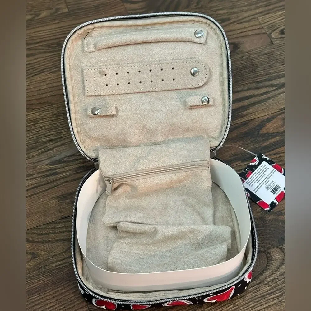 Brighton Hearts A Flutter Travel Jewelry Case NWT - Picture 6 of 8
